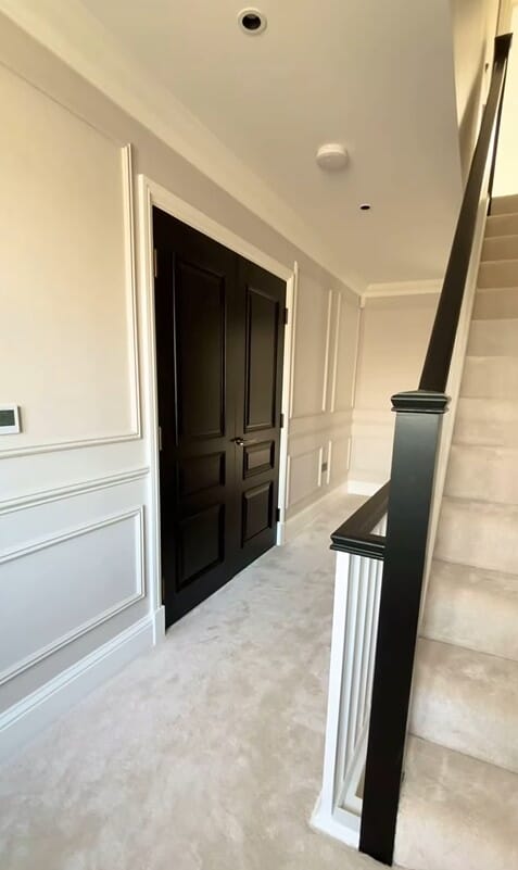 838x1981x44mm (33") Kent Black - Prefinished Internal Doors
